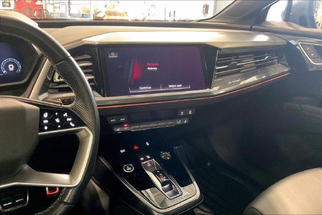 Used 2024 Audi Q4 e-tron Premium Plus AWD/4WD image 6