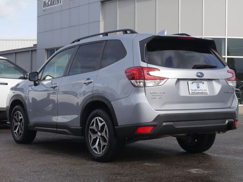 Used 2022 Subaru Forester Premium AWD/4WD image 15