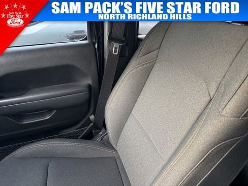 Used 2025 Jeep Gladiator Sport image 10