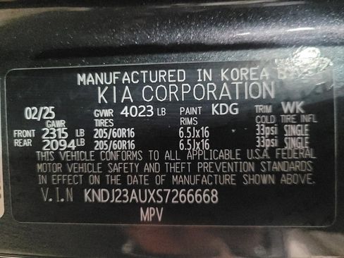 Used 2025 Kia Soul LX FWD image 33