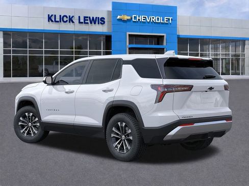 New 2026 Chevrolet Equinox LT image 3