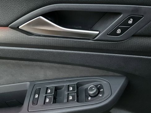 Used 2024 Volkswagen GTI S image 25