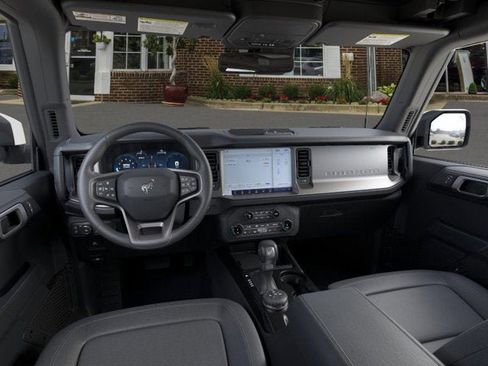 New 2026 Ford Bronco Outer Banks image 34