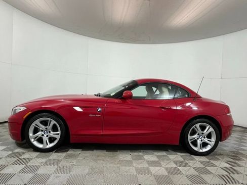 Used 2010 BMW Z4 sDrive35i image 12