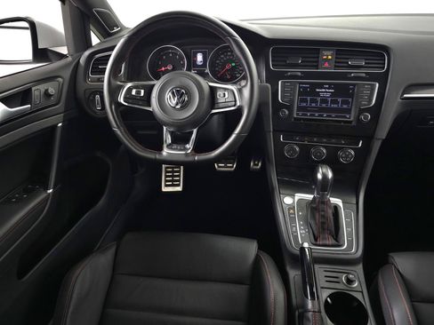 Used 2016 Volkswagen GTI SE FWD image 15
