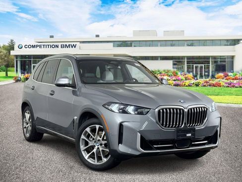 Used 2024 BMW X5 xDrive40i w/ Parking Assistance Package AWD/4WD image 1