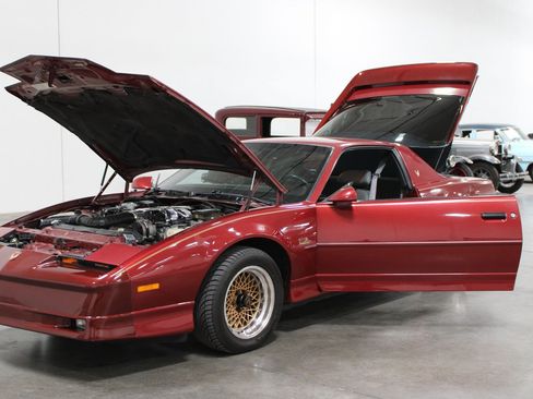 Used 1989 Pontiac Firebird Trans Am RWD image 35