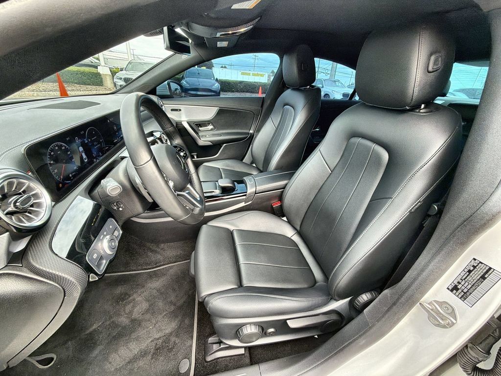 Used 2022 Mercedes-Benz CLA 250 4MATIC image 19