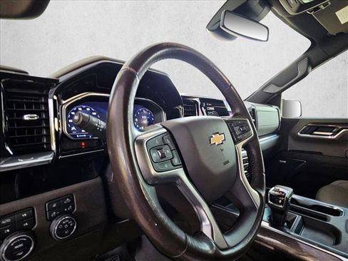 Used 2023 Chevrolet Silverado 1500 LTZ AWD/4WD image 9