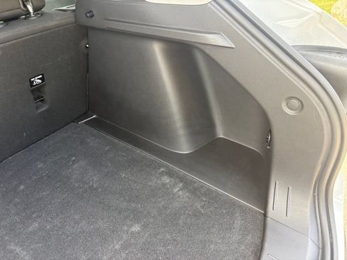 Used 2025 Chevrolet Trax LS FWD image 43