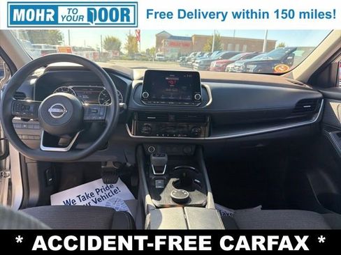 Used 2022 Nissan Rogue SV image 34