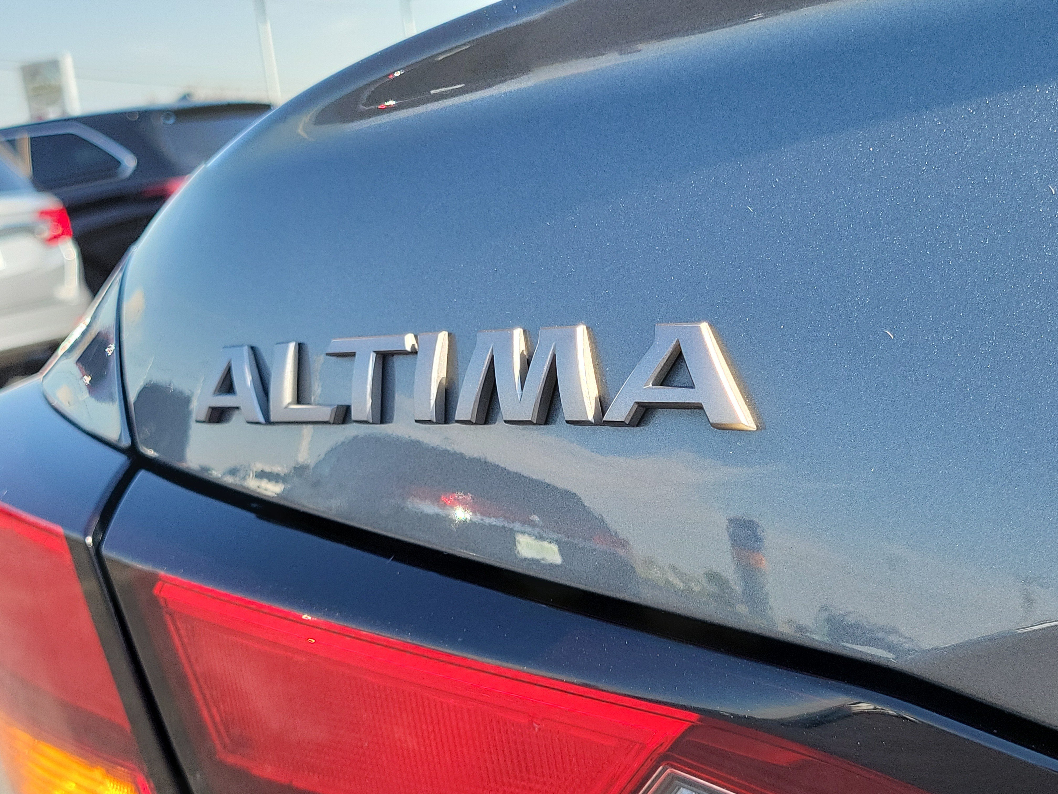 Certified 2025 Nissan Altima 2.5 SV FWD image 6