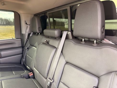 Used 2022 GMC Sierra 2500 SLT w/ SLT Convenience Package image 48