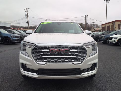 Used 2023 GMC Terrain Denali w/ Denali Premium Package image 2