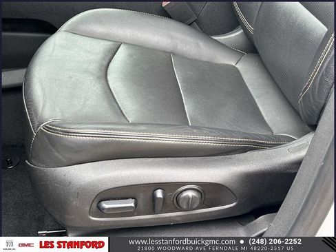 Used 2019 GMC Terrain SLT w/ Preferred Package AWD/4WD image 19