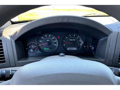Used 2005 Jeep Grand Cherokee Laredo AWD/4WD image 23