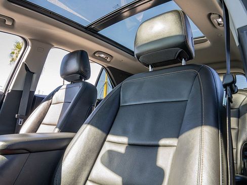 Used 2019 Chevrolet Equinox Premier image 25