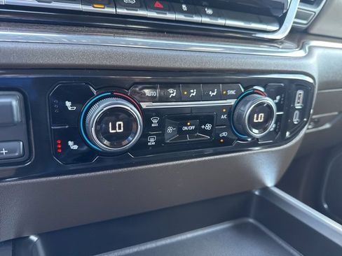 Used 2024 Chevrolet Silverado 2500 LT w/ Convenience Package image 5