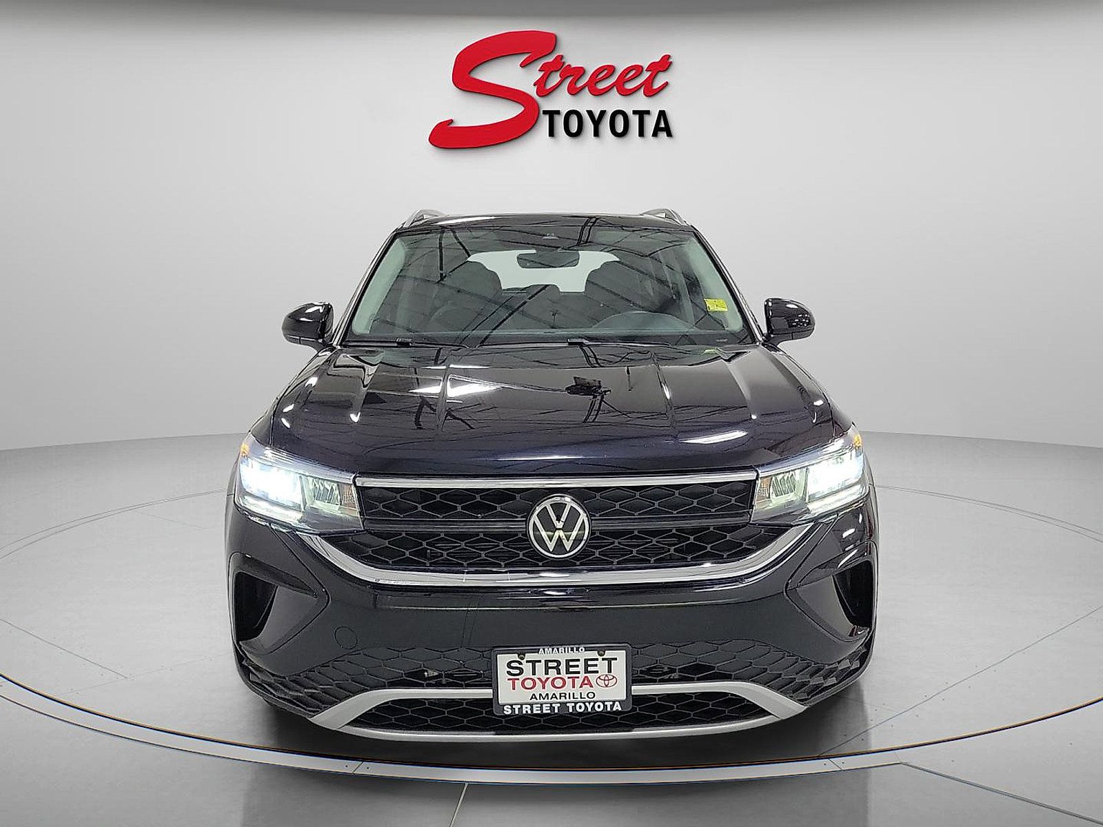Used 2024 Volkswagen Taos SE AWD/4WD image 6