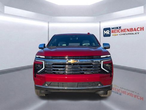 New 2025 Chevrolet Suburban Premier image 10