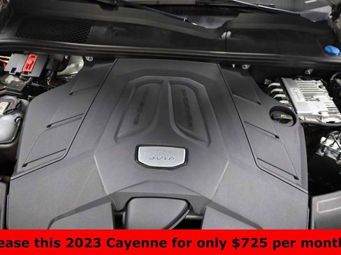 Certified 2023 Porsche Cayenne Platinum Edition image 41