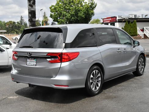 Used 2023 Honda Odyssey EX-L image 8