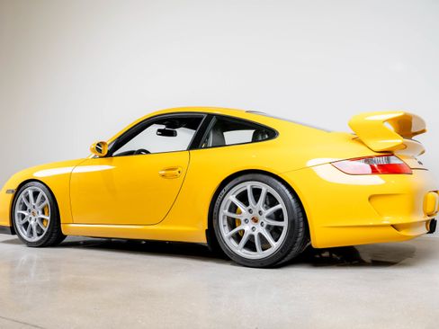 Used 2007 Porsche 911 GT3 RWD image 10