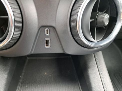 Used 2019 Chevrolet Blazer LT w/ Sun and Wheels Package image 16