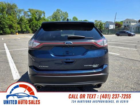 Used 2017 Ford Edge Titanium AWD/4WD image 4