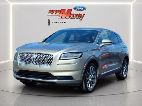 Used 2023 Lincoln Nautilus Reserve AWD/4WD image 1