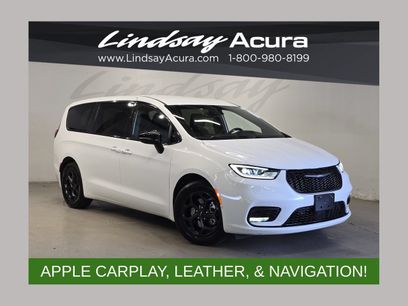 Used 2024 Chrysler Pacifica Limited