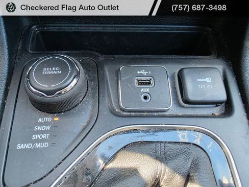 Used 2022 Jeep Cherokee Altitude image 19