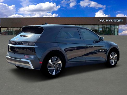New 2026 Hyundai Ioniq 5 SE RWD image 8