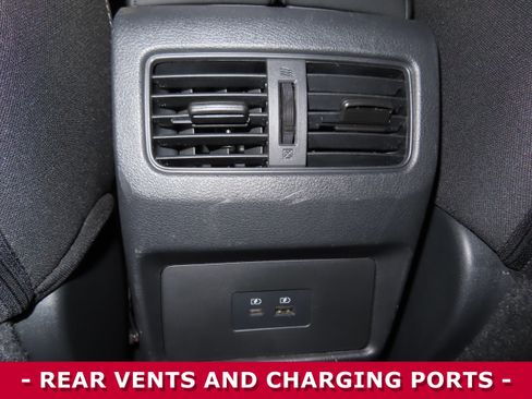 Used 2022 Nissan Rogue SV image 10