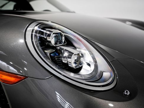 Used 2017 Porsche 911 Targa 4S image 38