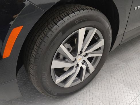 Used 2023 Chevrolet Equinox LT image 31