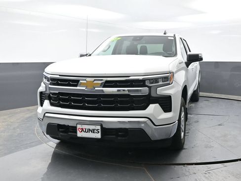 Used 2024 Chevrolet Silverado 1500 LT w/ Protection Package AWD/4WD image 7