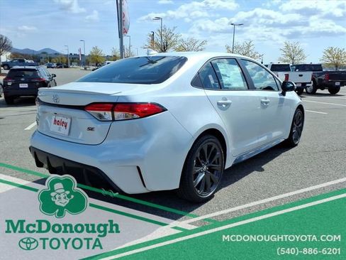 Used 2026 Toyota Corolla SE w/ SE Package FWD image 4