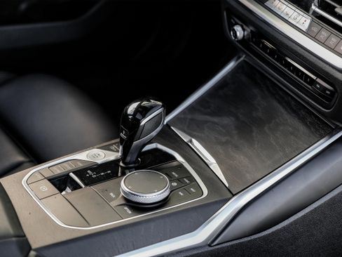 Used 2022 BMW 330i Sedan w/ Driving Assistance Package image 22