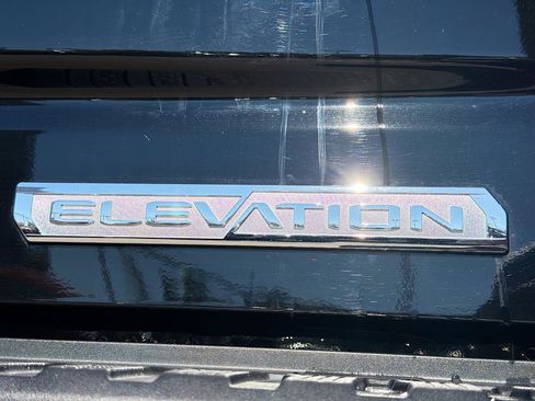 Used 2023 GMC Sierra 1500 Elevation w/ LPO, Elevation Black Package image 11