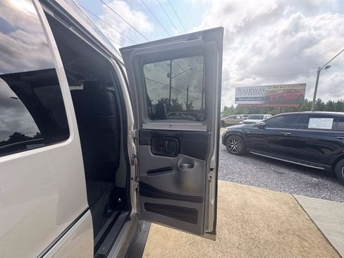 Used 2022 Chevrolet Express 2500 Extended w/ Enhanced Convenience Package RWD image 22
