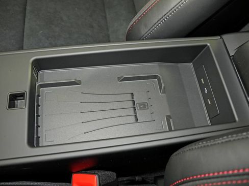 New 2026 Porsche 911 Carrera 4 GTS AWD/4WD image 35