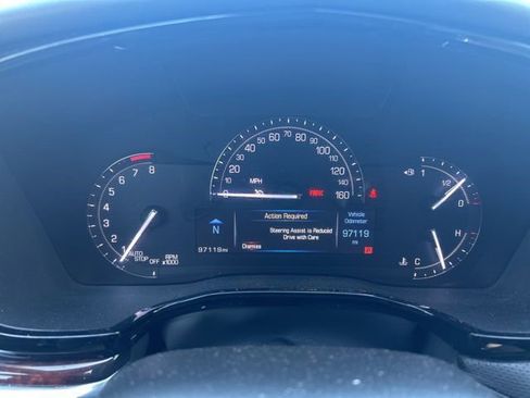 Used 2017 Cadillac XT5 Luxury w/ Driver Awareness Package image 18