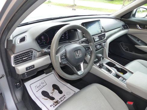 Used 2019 Honda Accord LX image 22