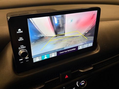 Used 2025 Honda HR-V EX-L image 14