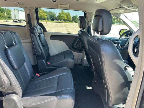 Used 2012 Chrysler Town & Country Touring w/ Entertainment Group #1 image 16