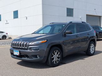 Used 2017 Jeep Cherokee Latitude w/ Cold Weather Group AWD/4WD video 2