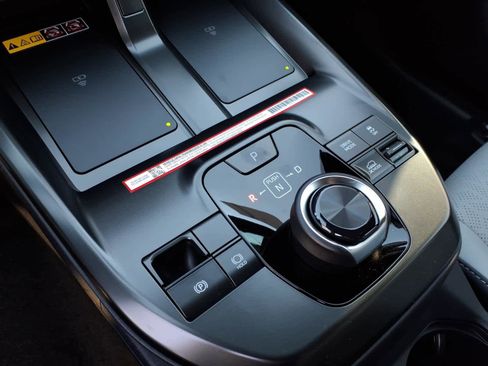 New 2026 Subaru Solterra Premium image 35