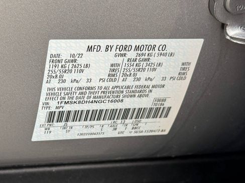 Used 2022 Ford Explorer XLT w/ Equipment Group 202A AWD/4WD image 26