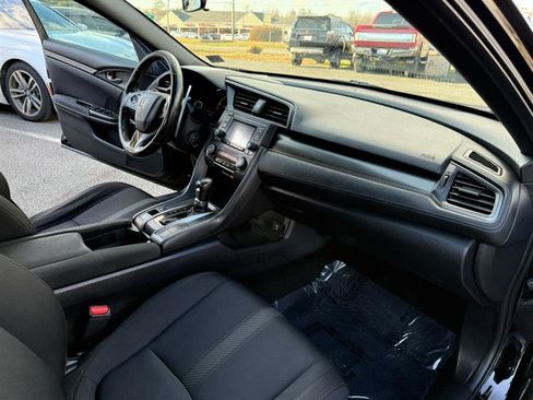 Used 2019 Honda Civic Sport image 11